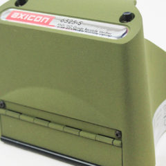 Axicon 6525 barcode verifier left facing close up of front of verifier