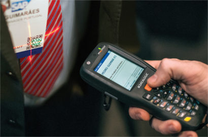 Datalogic Memor™ X3 Handheld Mobile Computer Scanning QR Code