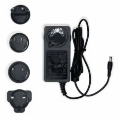 Newland Multiplug adapter (EU/UK/US/IN)